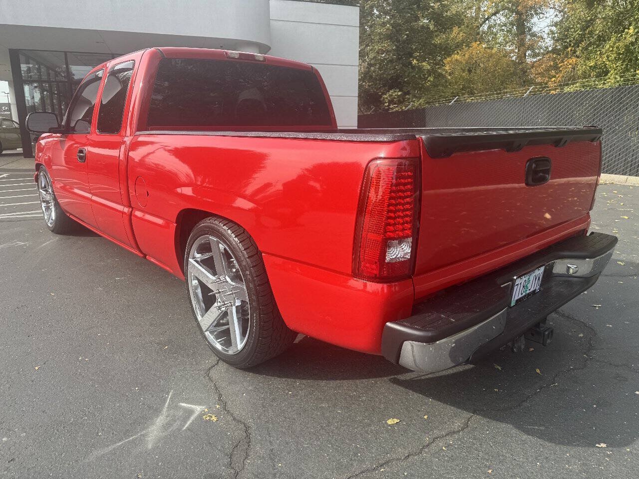Used 2007 Chevrolet Silverado 1500 LT w/ Extended Cab Value Package RWD image 3