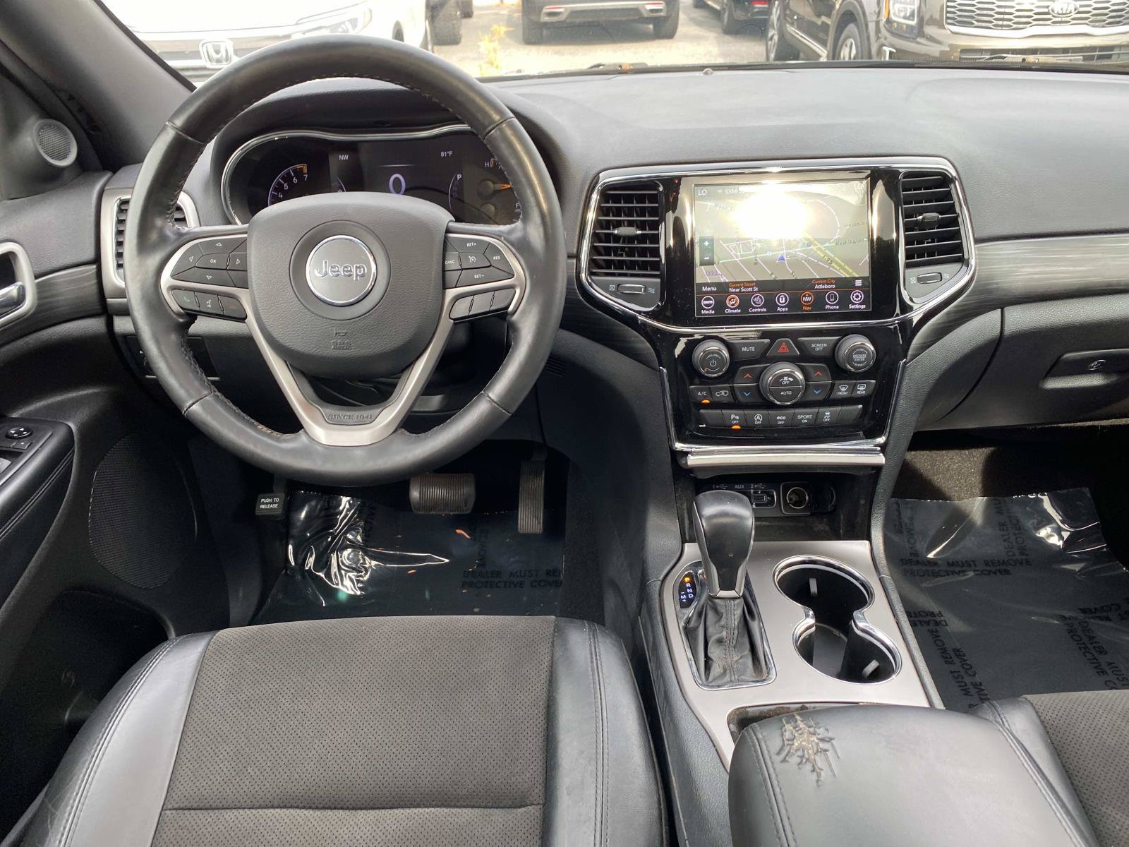 Used 2020 Jeep Grand Cherokee Altitude AWD/4WD image 11