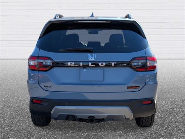 New 2026 Honda Pilot TrailSport image 4