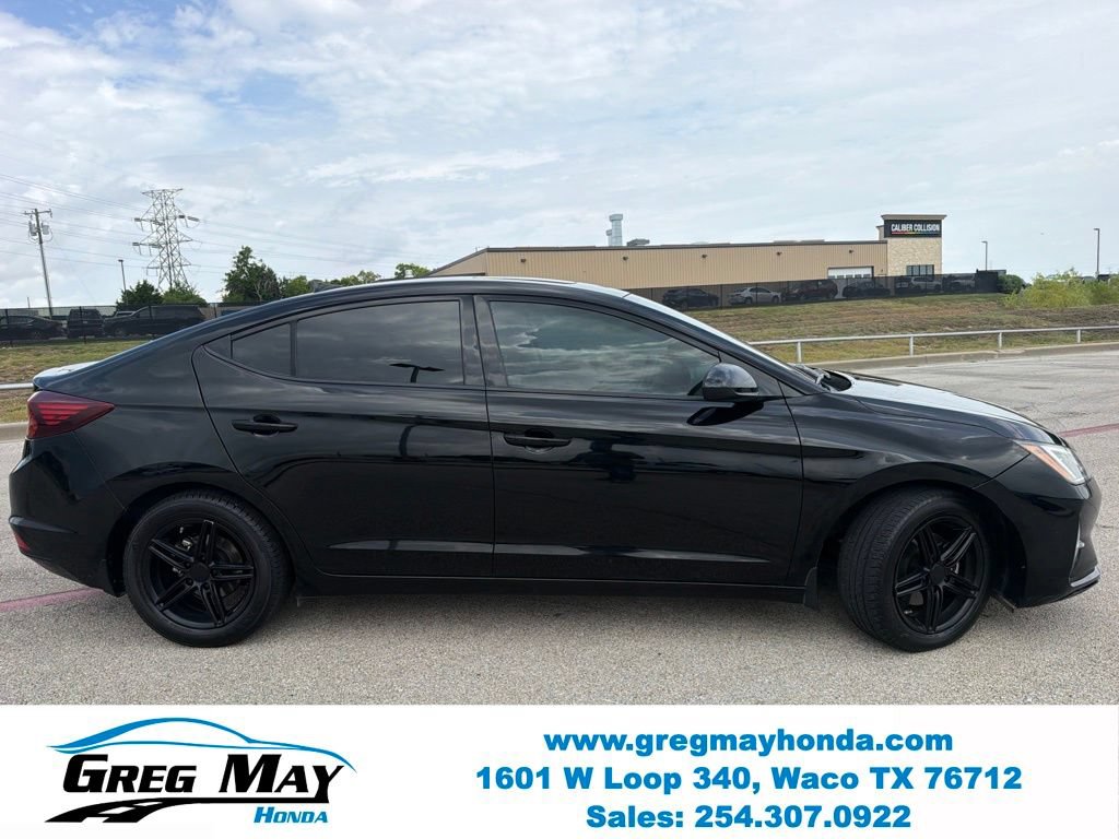 Used 2020 Hyundai Elantra Value Edition FWD image 2