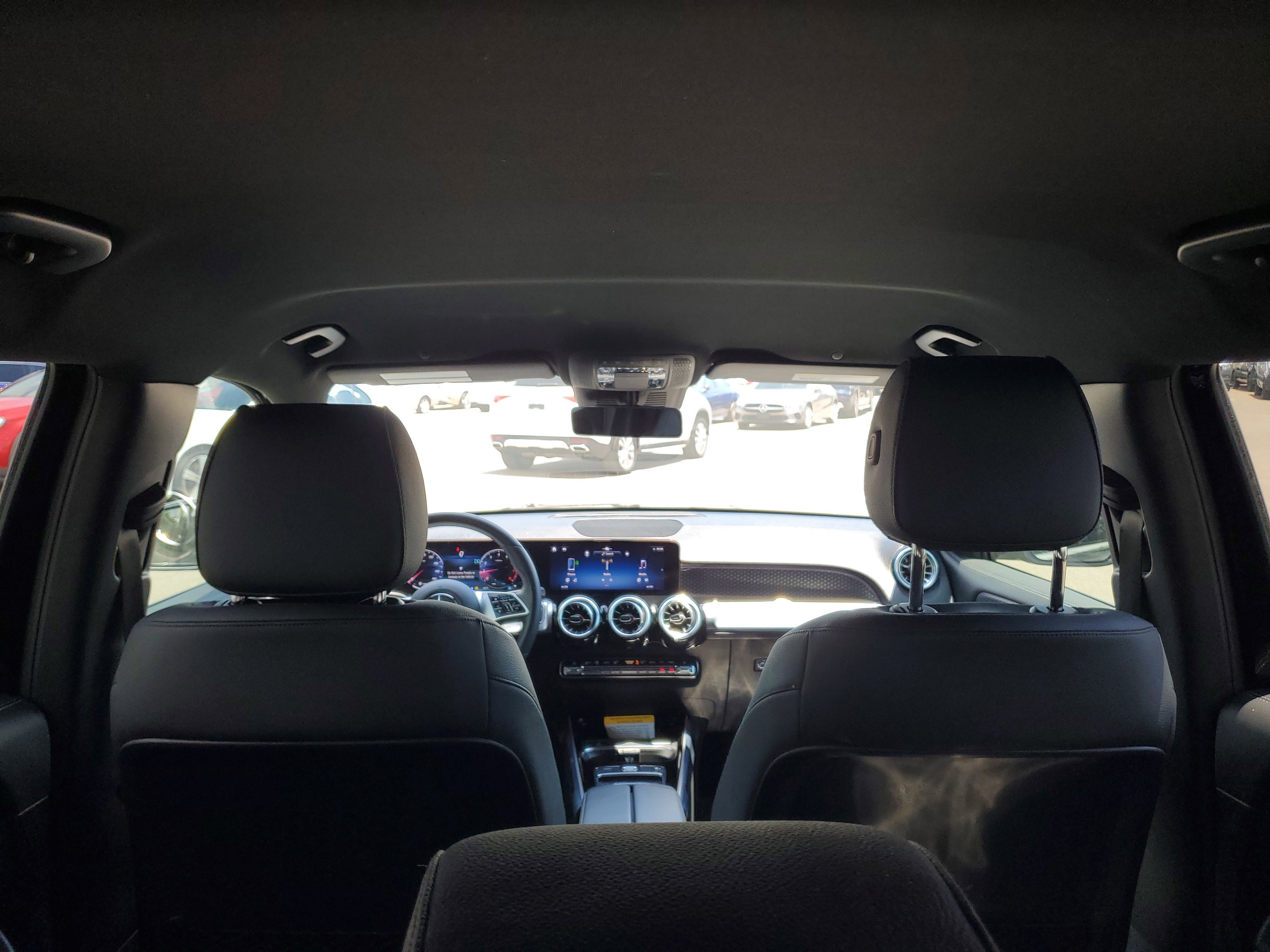 Certified 2025 Mercedes-Benz GLB 250 image 8