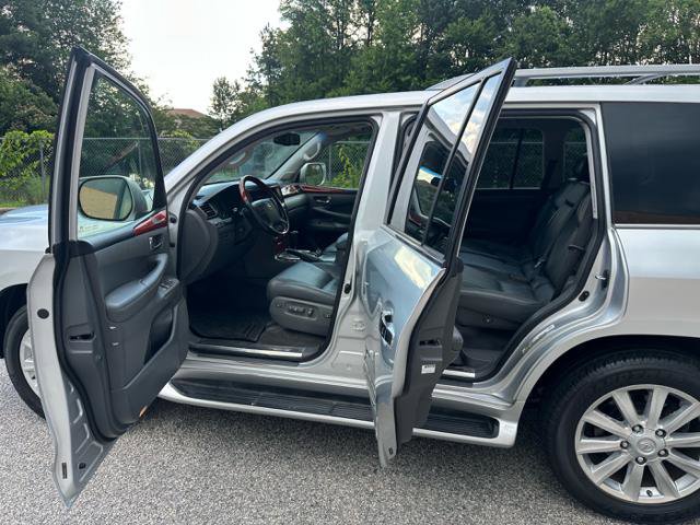 Used 2009 Lexus LX 570 4WD image 34