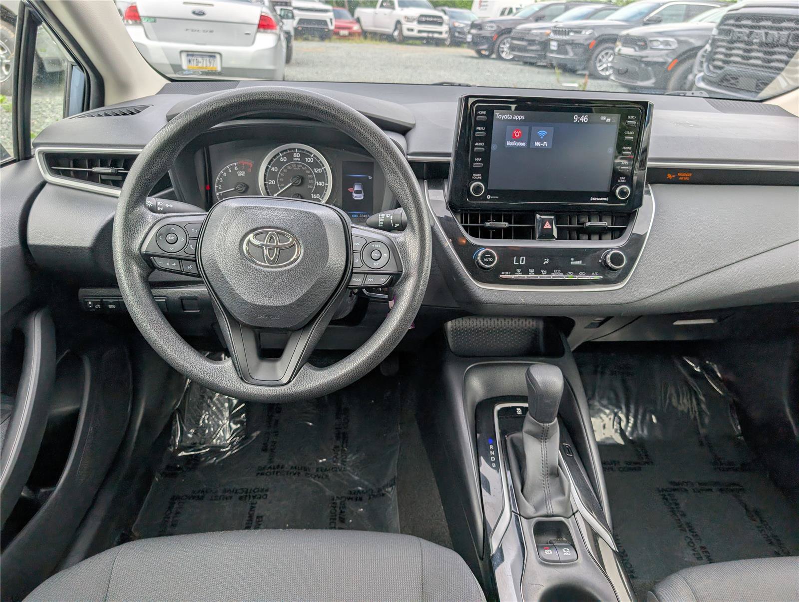 Used 2022 Toyota Corolla LE FWD image 15