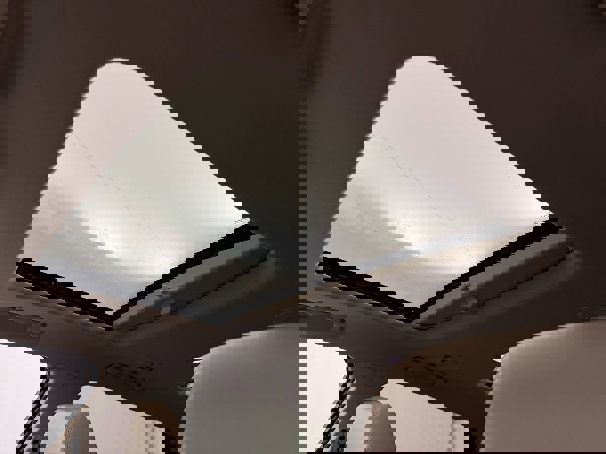 Used 2021 Buick Enclave Essence w/ Experience Buick Package image 7