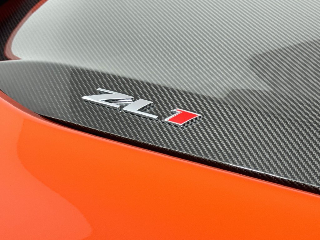 Used 2019 Chevrolet Camaro ZL1 RWD image 11
