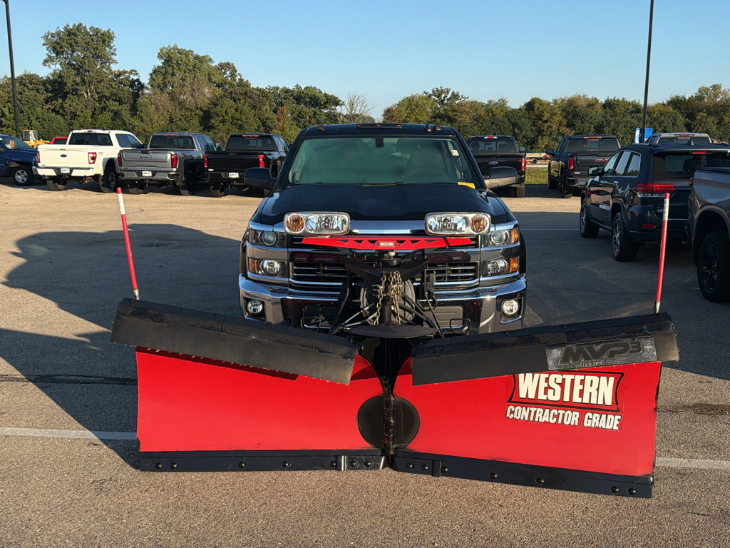 Used 2015 Chevrolet Silverado 2500 LT w/ LT Convenience Package AWD/4WD image 8