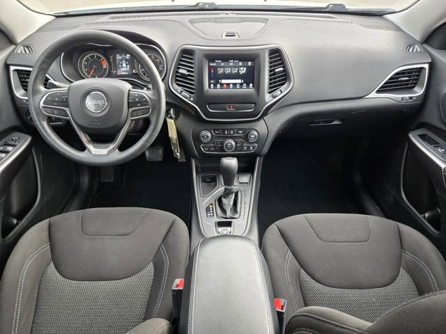 Used 2019 Jeep Cherokee Latitude w/ Popular Appearance Group image 2