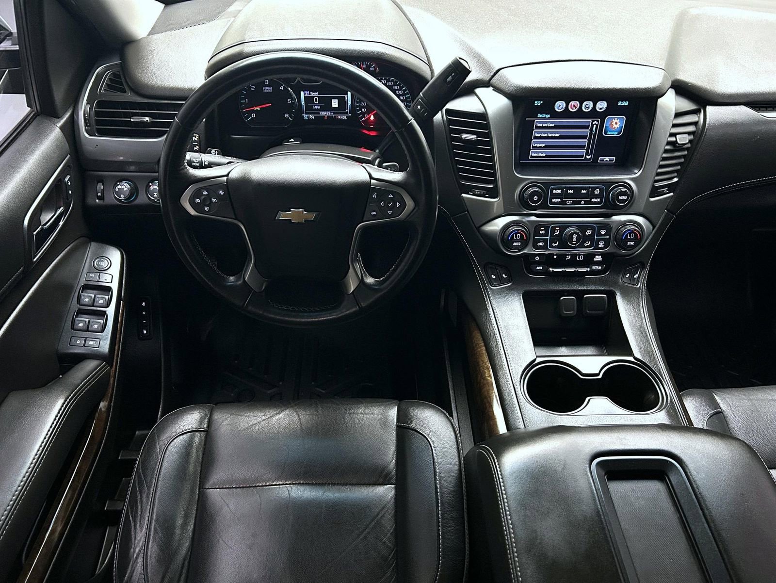 Used 2018 Chevrolet Suburban LT image 14