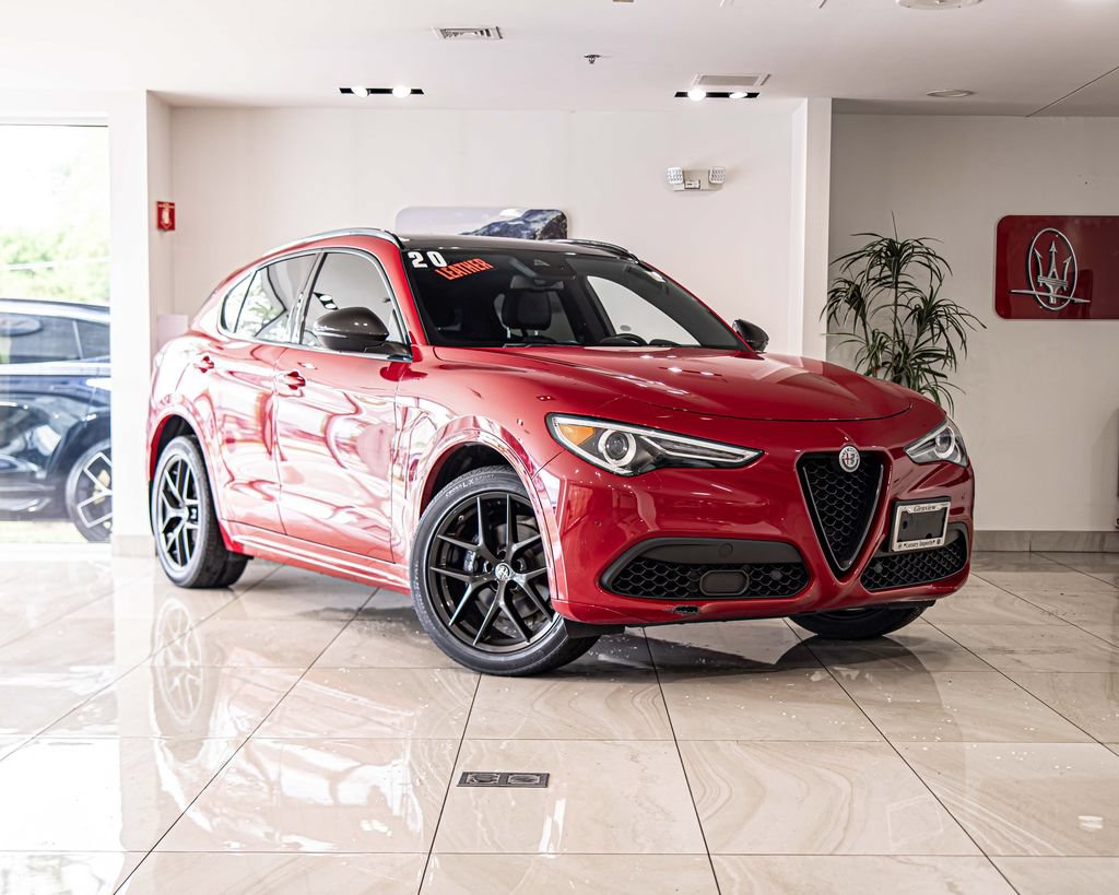Used 2020 Alfa Romeo Stelvio Ti Sport AWD/4WD image 5