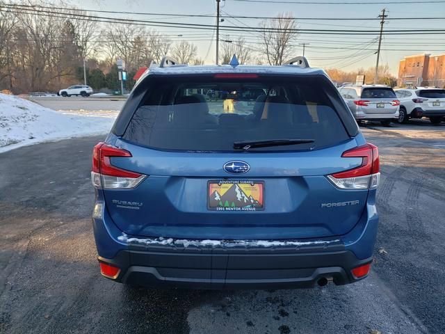 Certified 2023 Subaru Forester Premium w/ Popular Package #1 image 4