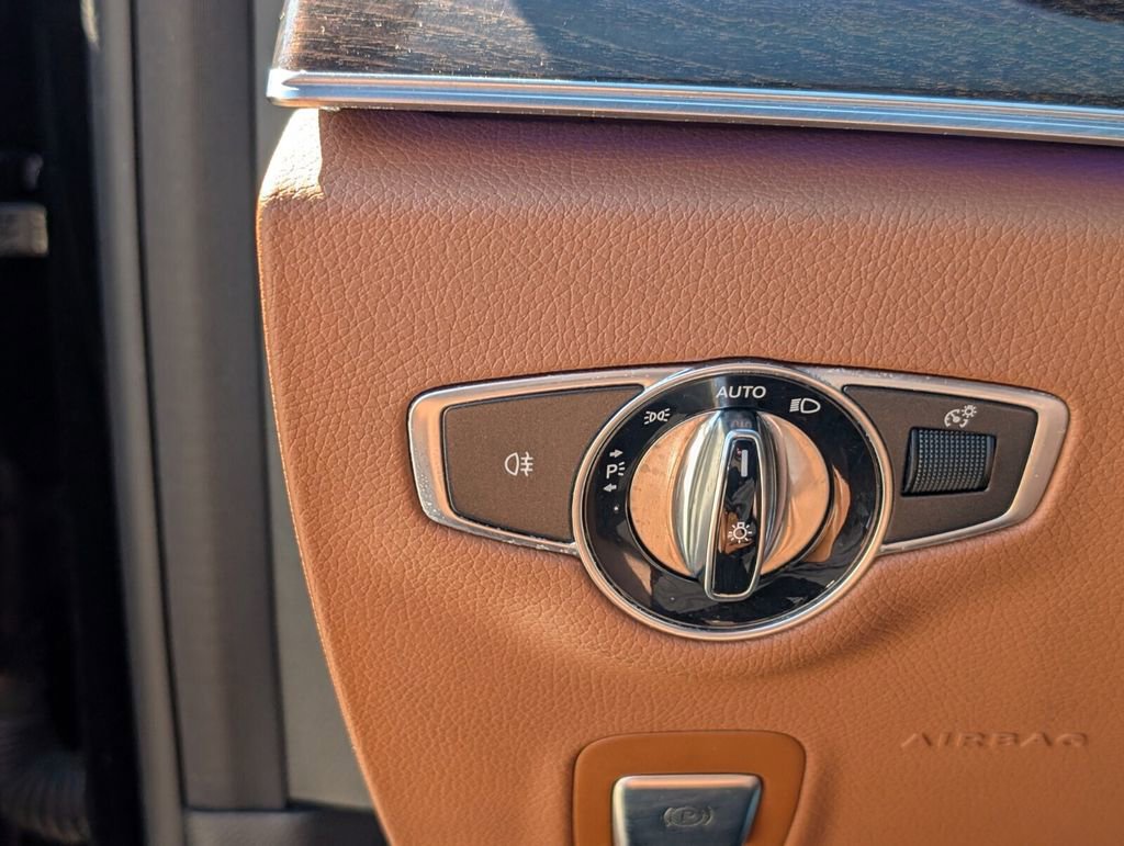 Used 2018 Mercedes-Benz E 400 Coupe image 26