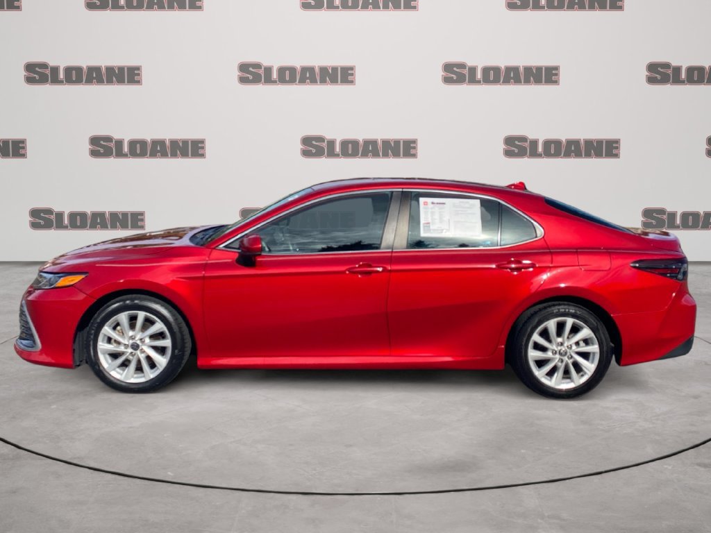 Used 2024 Toyota Camry LE FWD image 2