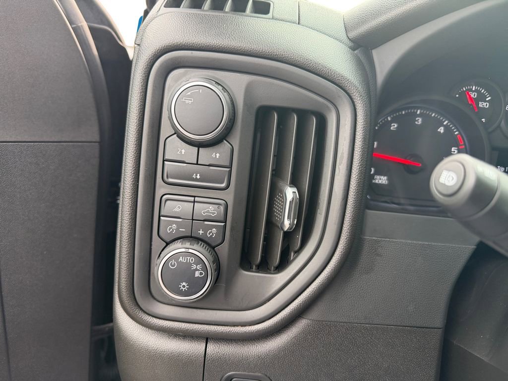 Used 2024 Chevrolet Silverado 2500 Custom w/ Custom Value Package image 22