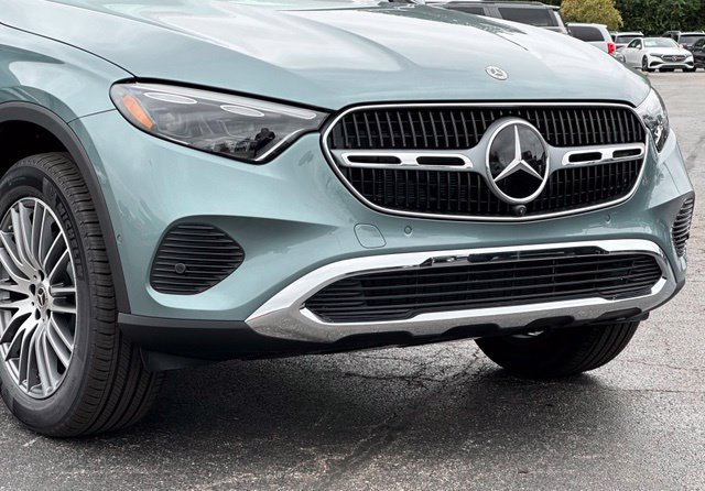 New 2027 Mercedes-Benz GLC 300 4MATIC image 2