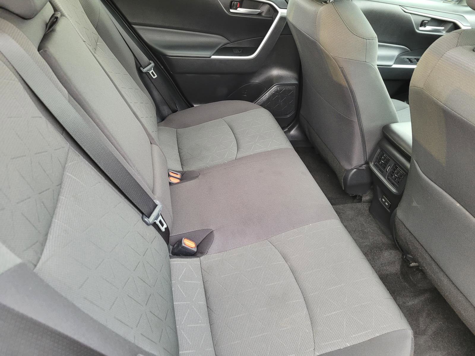 Used 2023 Toyota RAV4 XLE w/ Convenience Package image 13