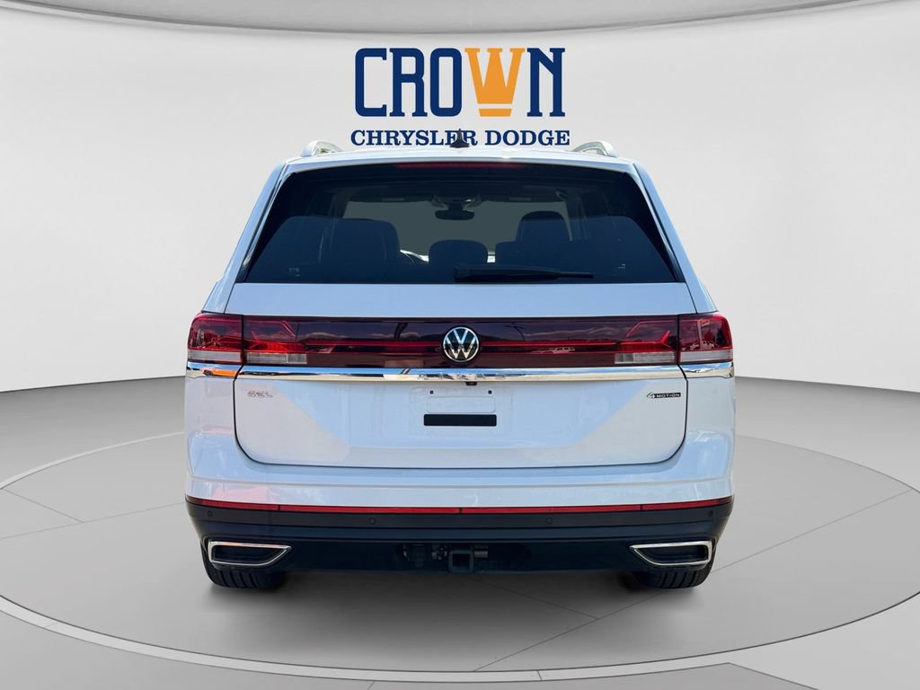 Used 2024 Volkswagen Atlas SEL AWD/4WD image 4