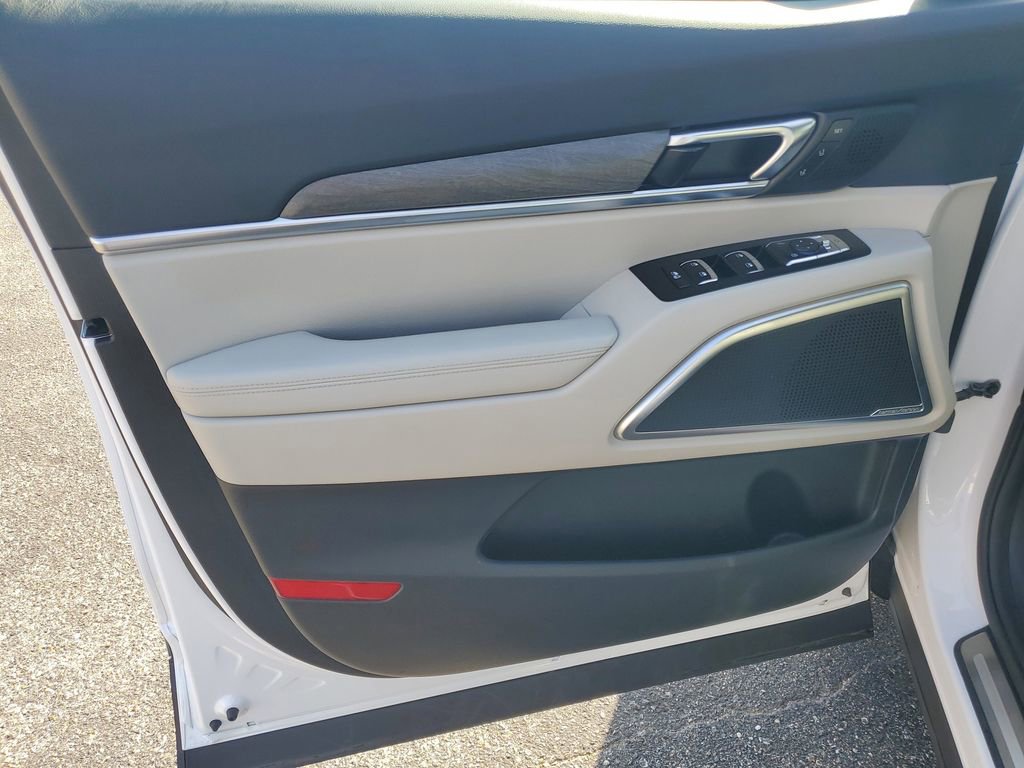 Used 2021 Kia Telluride SX w/ Towing Package image 8