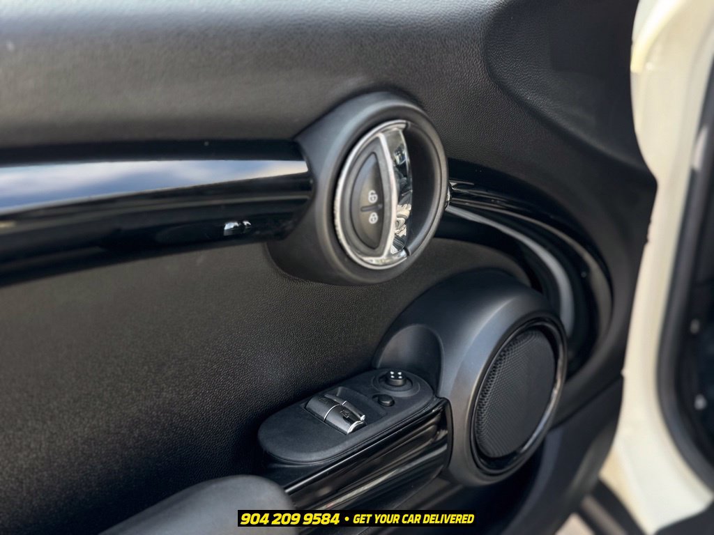 Used 2018 MINI Cooper S FWD image 18