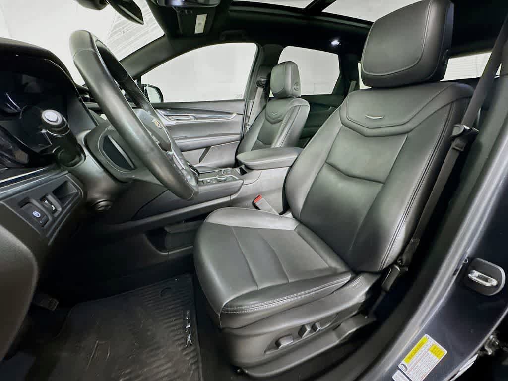 Used 2023 Cadillac XT5 Premium Luxury AWD/4WD image 12