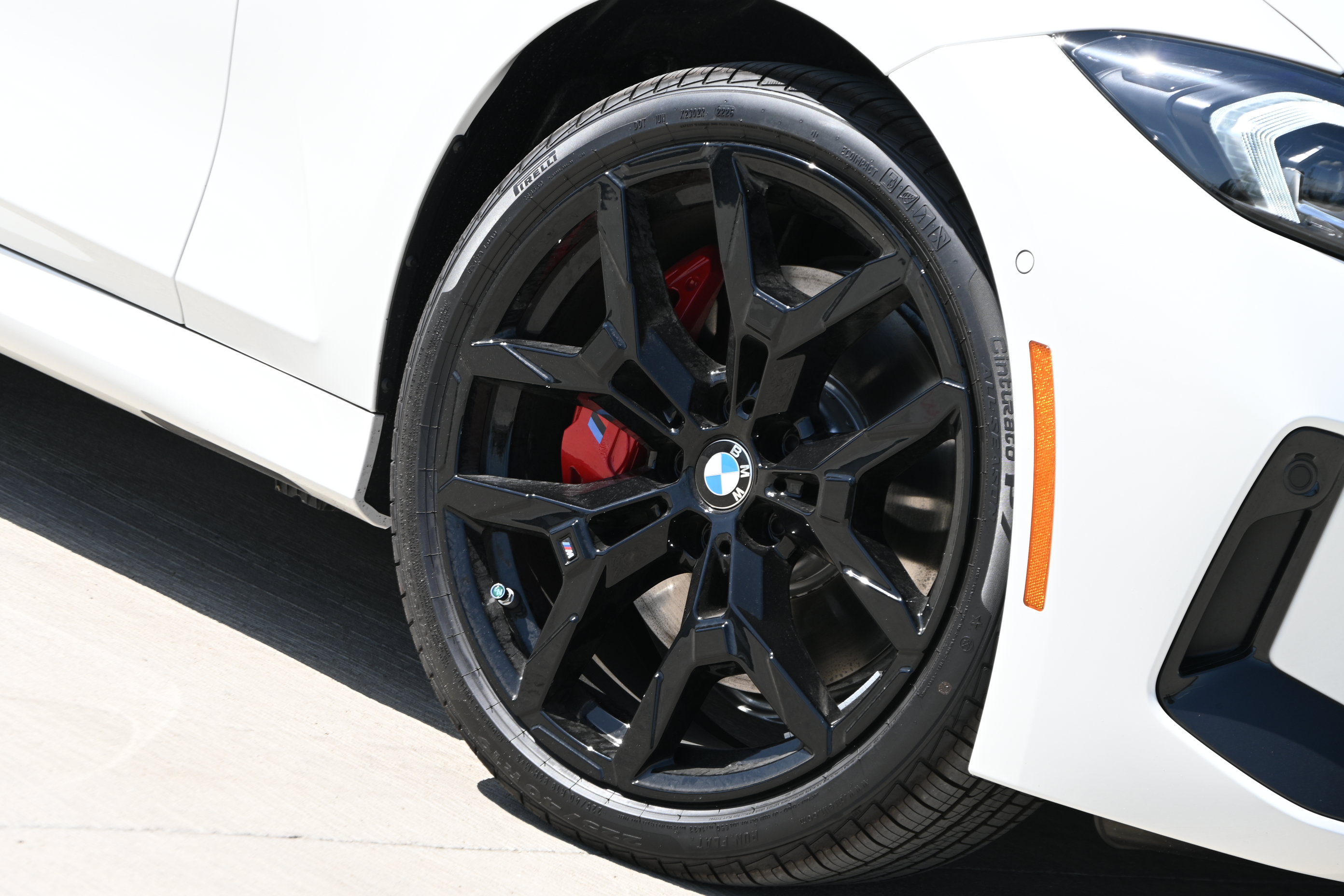 New 2026 BMW 330i xDrive Sedan w/ M Sport Package AWD/4WD image 10