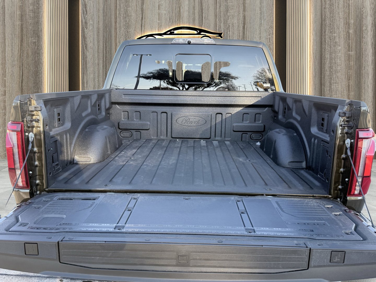 Used 2025 Ford F150 Raptor AWD/4WD image 17