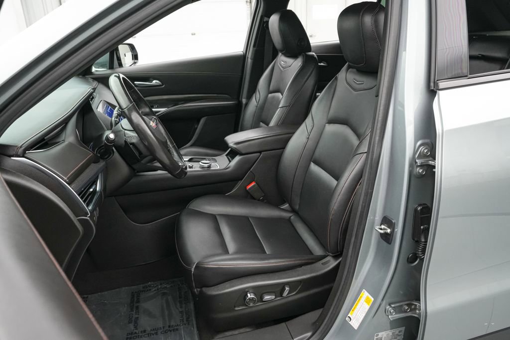 Used 2023 Cadillac XT4 Sport FWD image 12