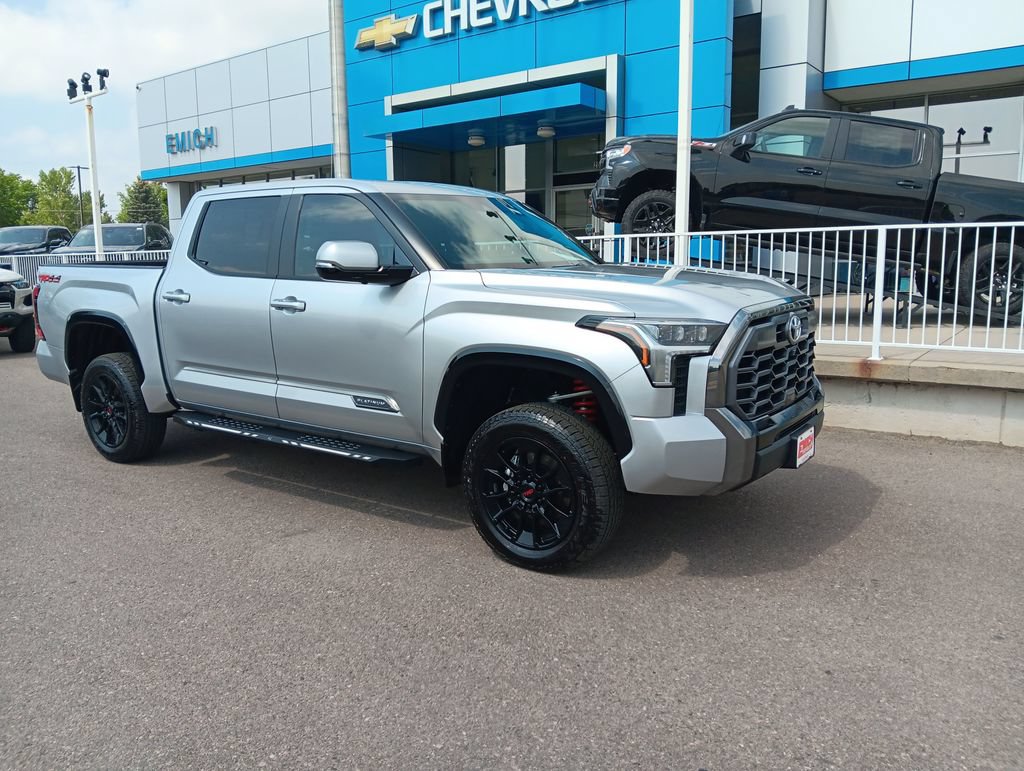 Used 2026 Toyota Tundra Platinum w/ TRD Off-Road Package AWD/4WD image 7