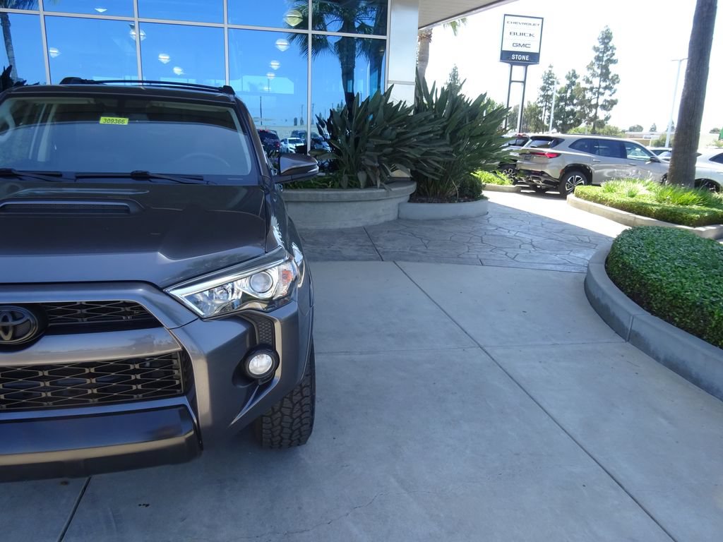 Used 2019 Toyota 4Runner TRD Off-Road Premium AWD/4WD image 34