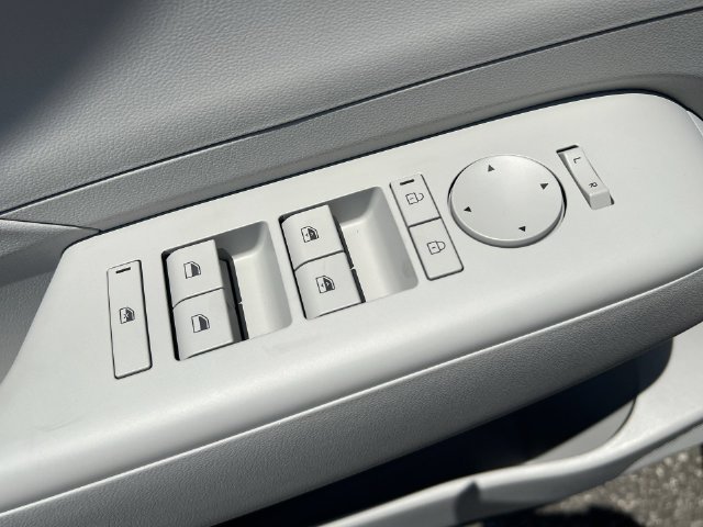 Used 2026 Hyundai Kona SEL Sport FWD image 27