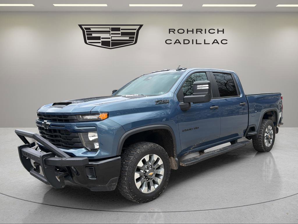 Used 2024 Chevrolet Silverado 2500 Custom w/ Custom Value Package image 1