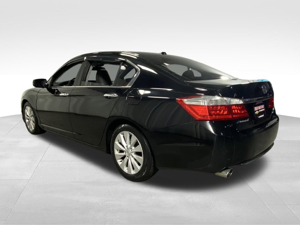 Used 2015 Honda Accord Touring image 6