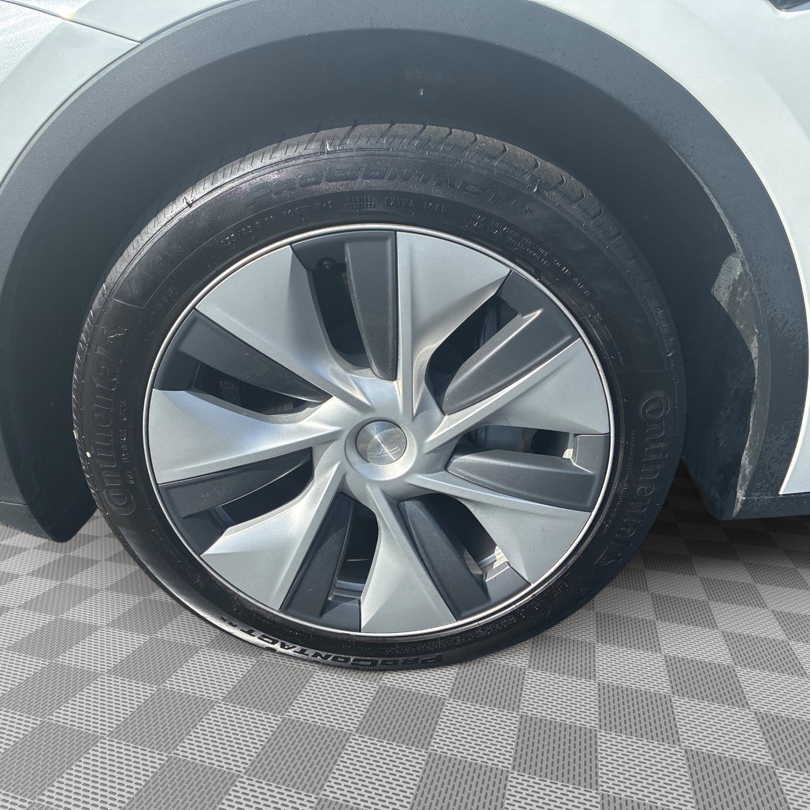 Used 2023 Tesla Model Y Long Range image 6