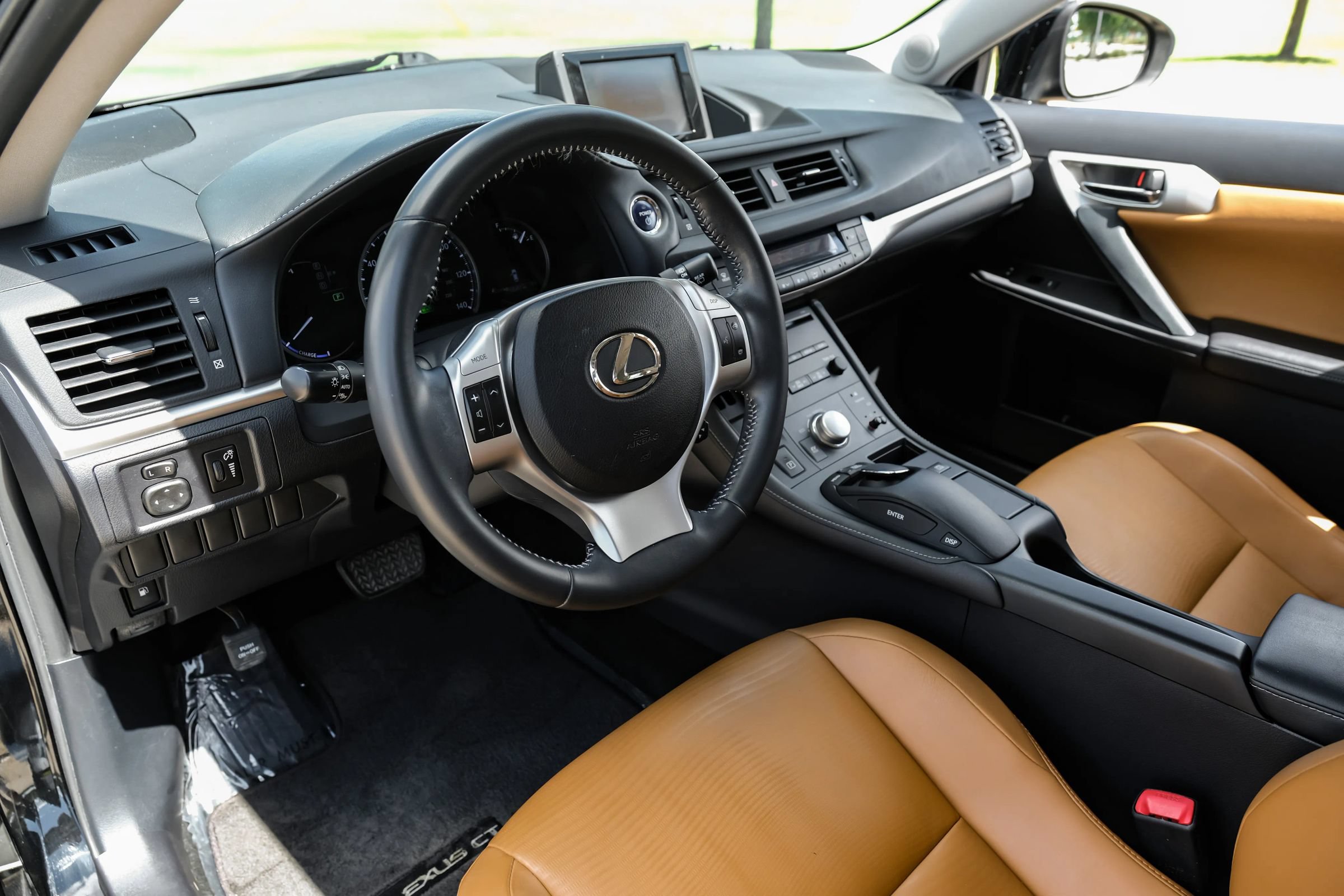 Used 2012 Lexus CT 200h Premium w/ Premium Audio Pkg FWD image 4