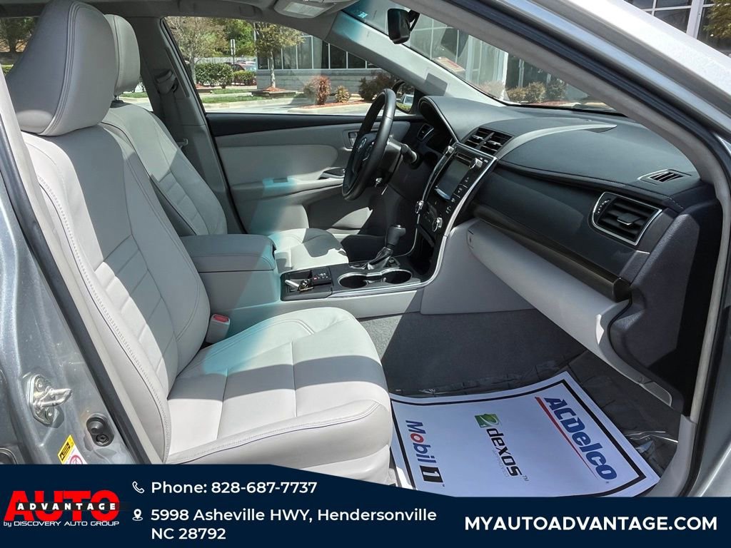 Used 2015 Toyota Camry XLE w/ Moonroof Package FWD image 30