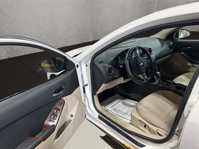 Used 2007 Pontiac G6 GT FWD image 9