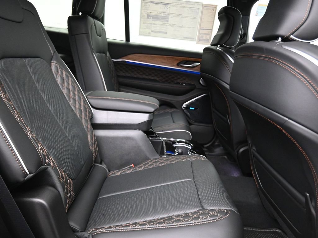 New 2025 Jeep Grand Cherokee L Summit image 16
