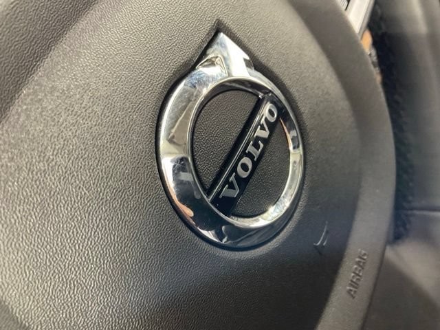 Certified 2025 Volvo XC90 B6 Plus w/ Protection Package Premier AWD/4WD image 44