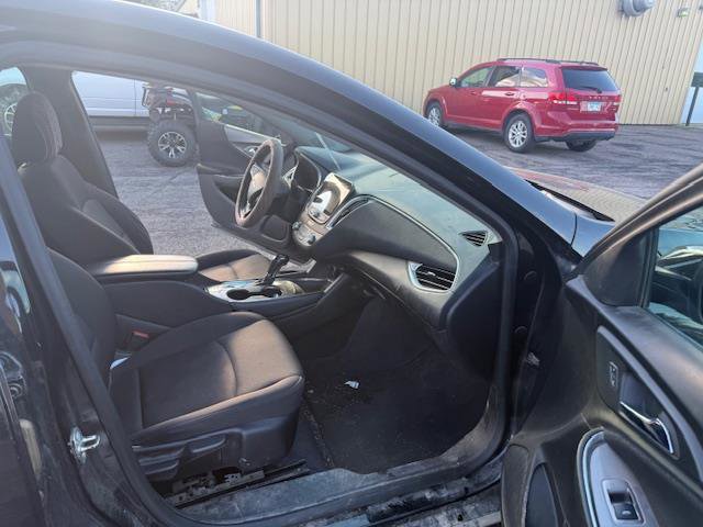 Used 2018 Chevrolet Malibu LT image 17