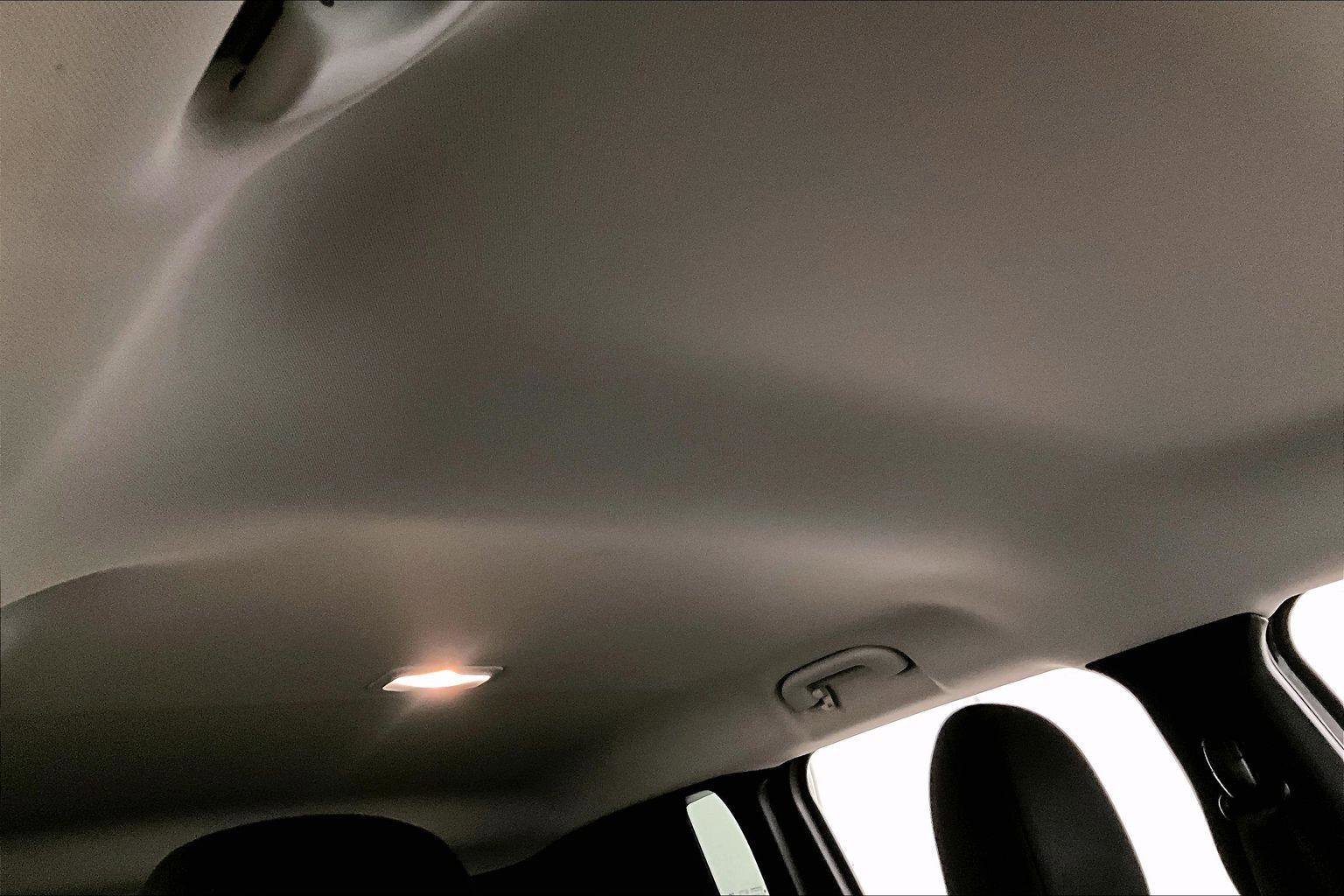 Used 2018 Jeep Renegade Altitude image 21