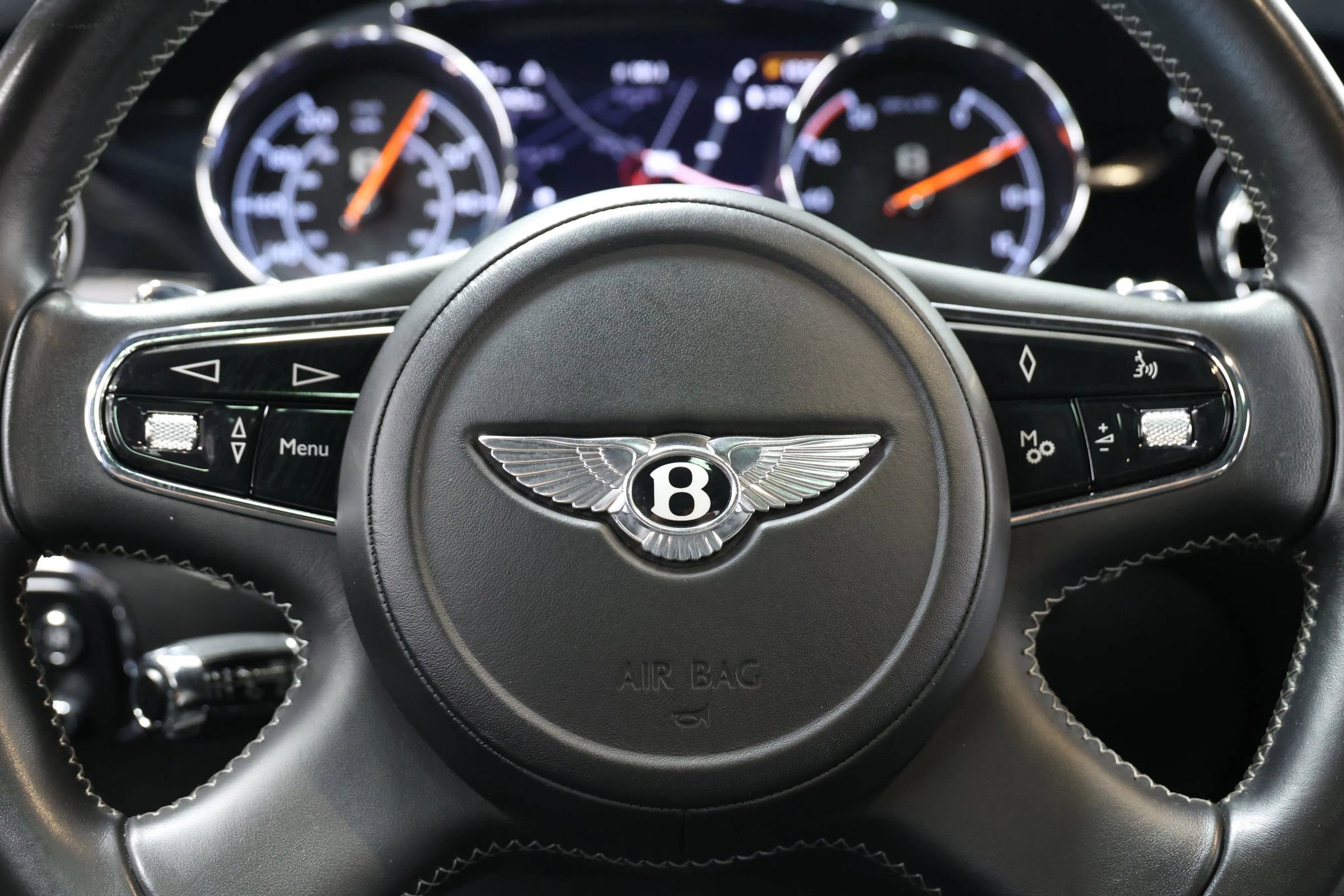 Used 2018 Bentley Mulsanne image 31