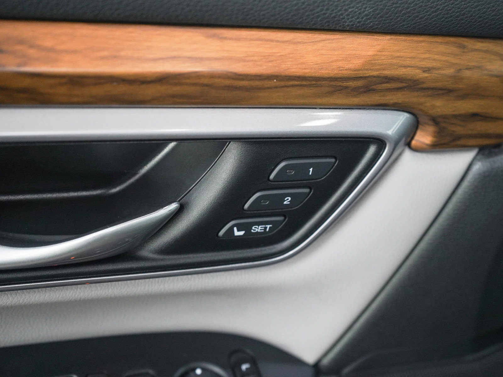 Used 2017 Honda CR-V EX-L image 21