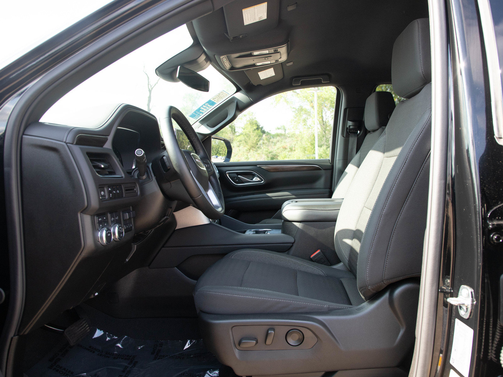 Used 2024 GMC Yukon SLE w/ Max Trailering Package AWD/4WD image 22
