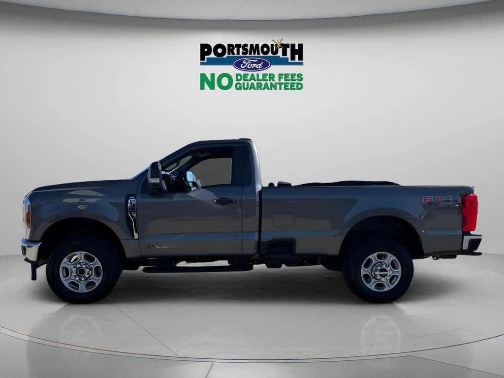 Used 2026 Ford F350 XLT w/ FX4 Off-Road Package AWD/4WD image 2