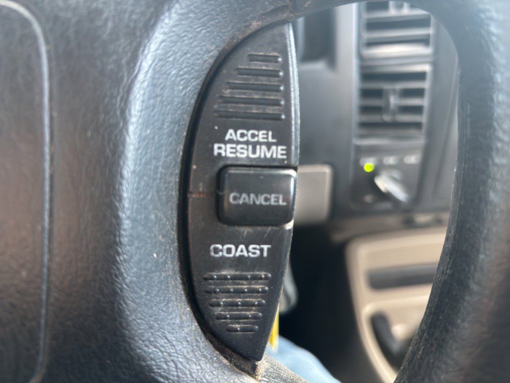 Used 2004 Dodge Dakota SLT w/ Deluxe Convenience Group image 11