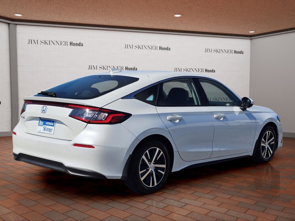 Used 2023 Honda Civic LX image 8