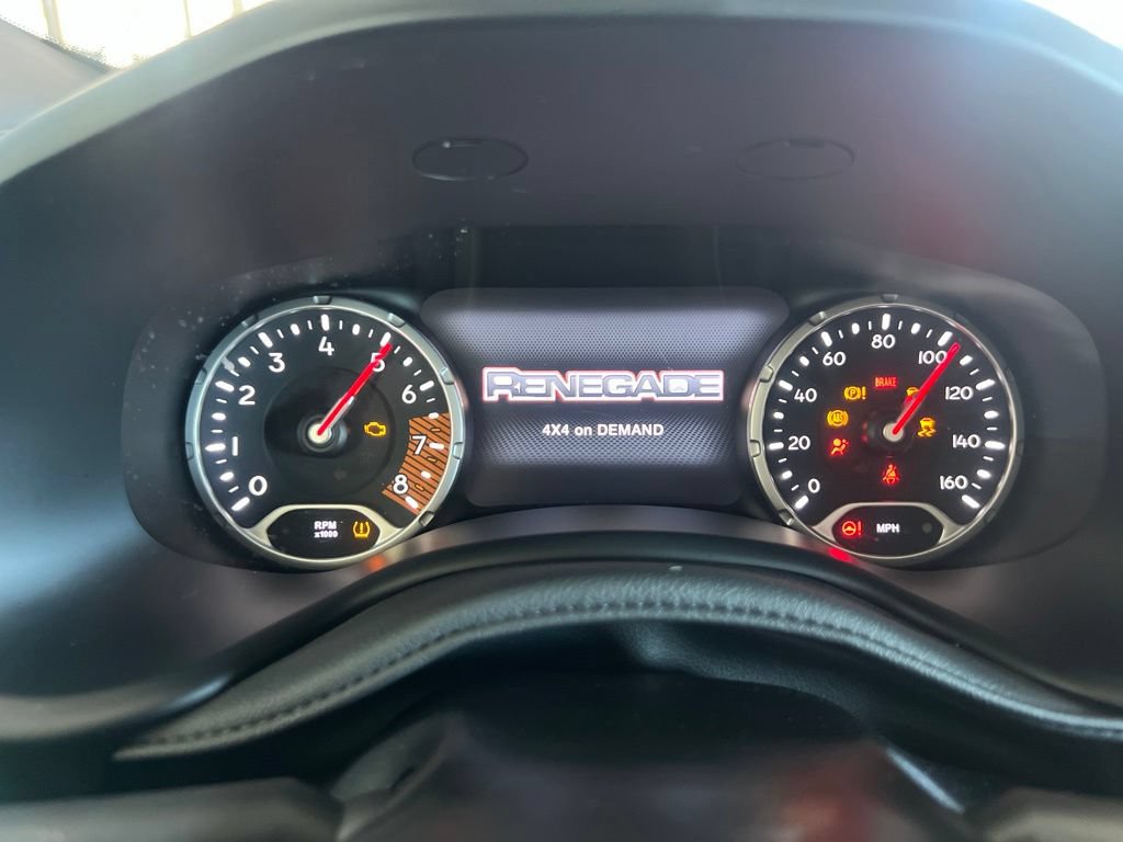 Used 2021 Jeep Renegade Latitude AWD/4WD image 45