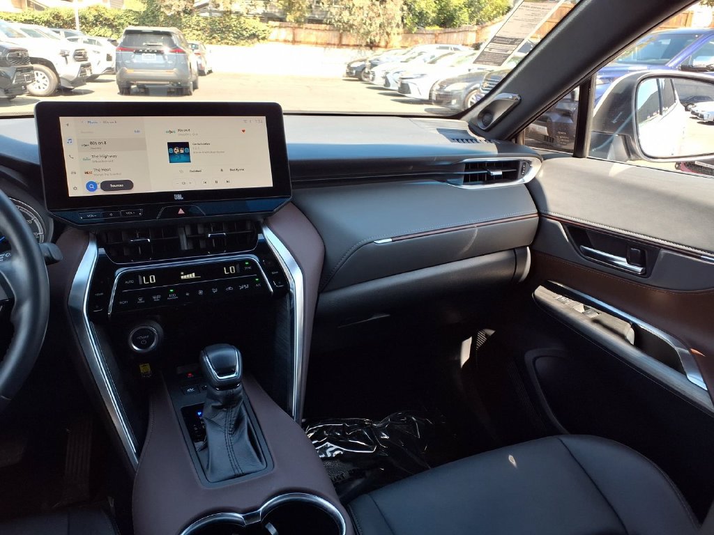 Certified 2023 Toyota Venza XLE AWD/4WD image 31