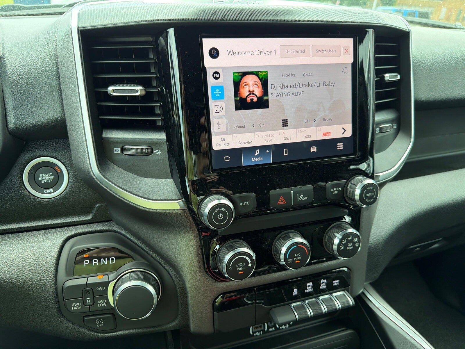 New 2026 RAM 1500 Express AWD/4WD image 17