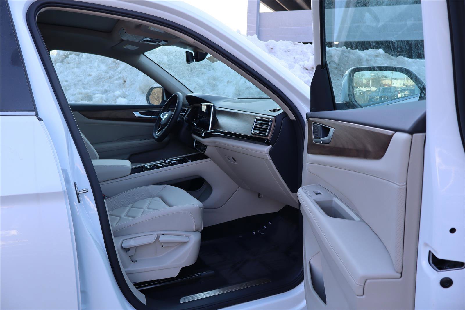 New 2026 Volkswagen Atlas SE image 27