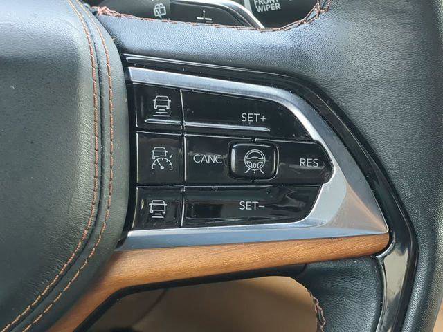 Certified 2024 Jeep Grand Cherokee Summit AWD/4WD image 33